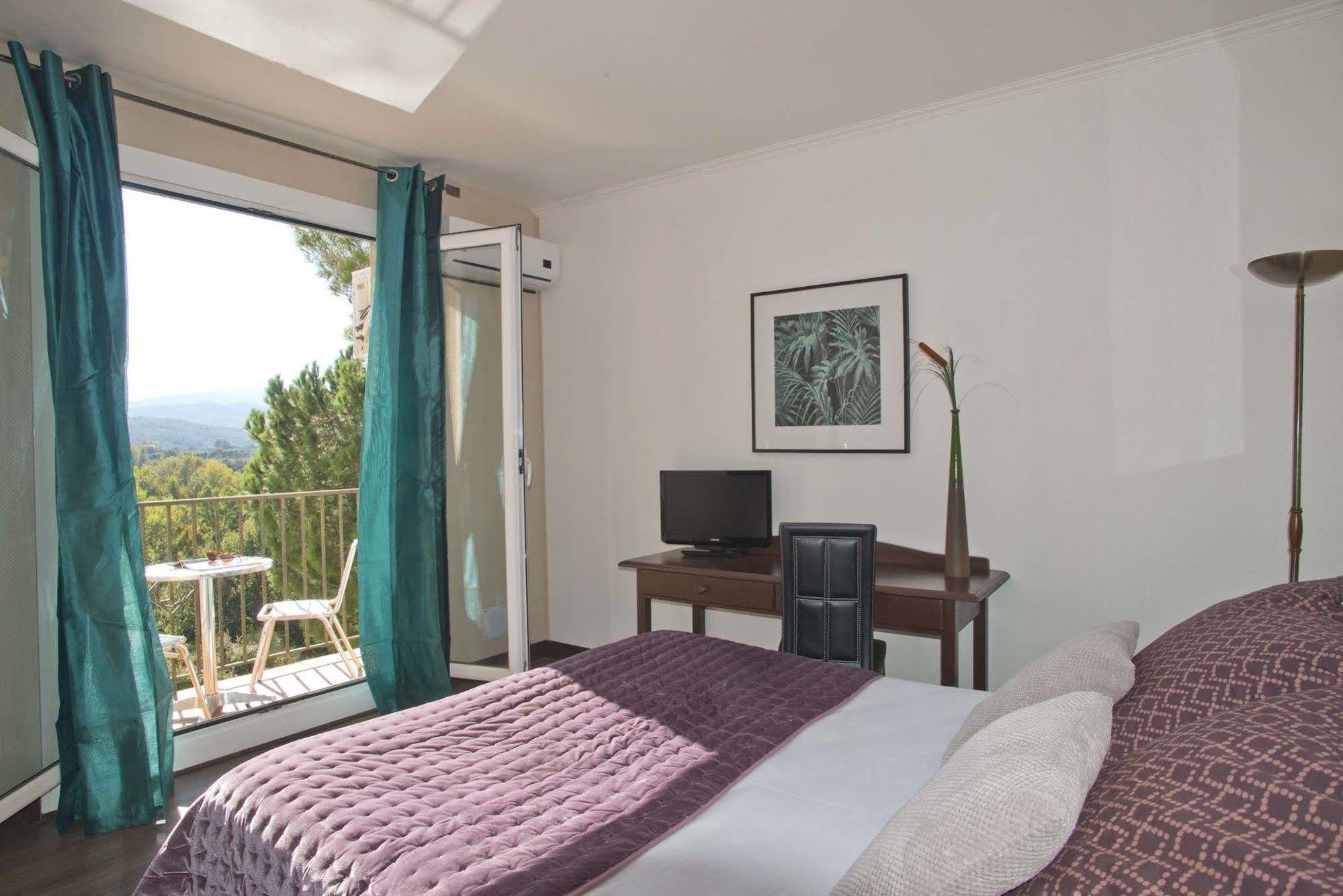 Hotel Le Neoulous