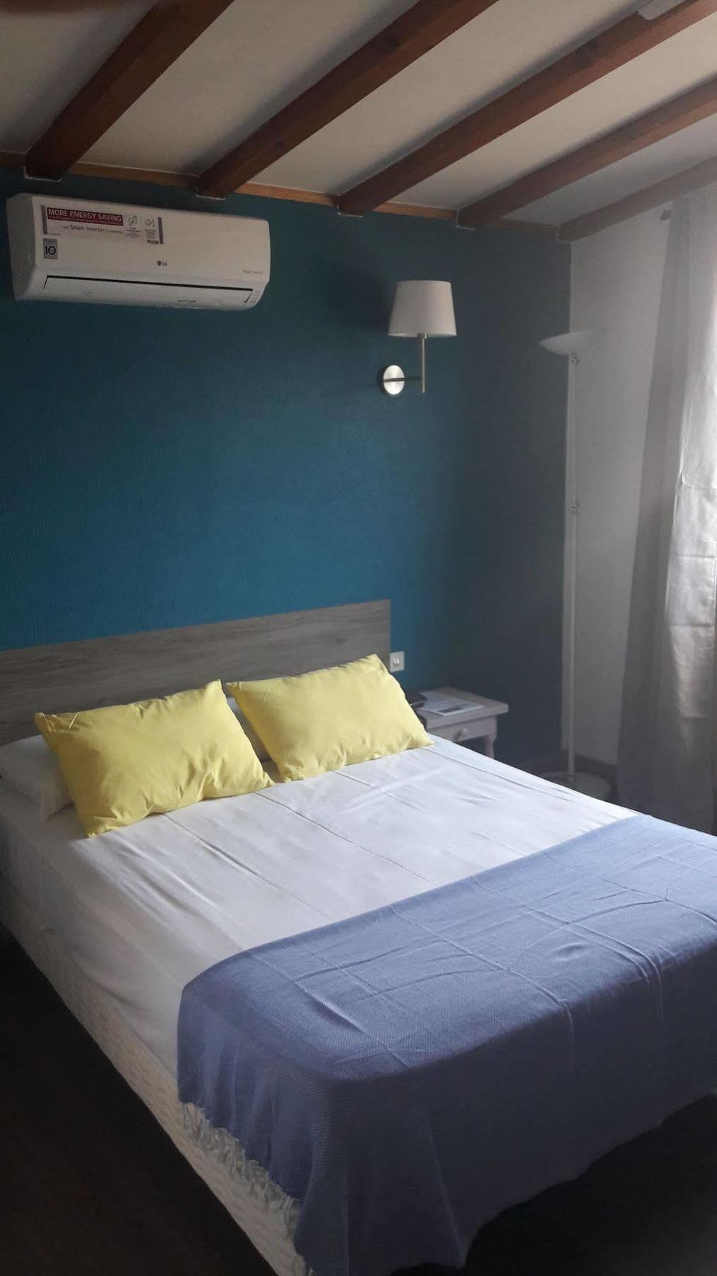 Le Neoulous Hotel