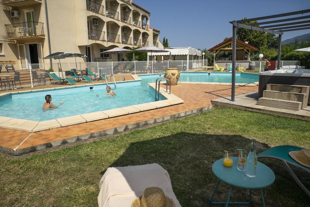 Hotel Le Neoulous 2*